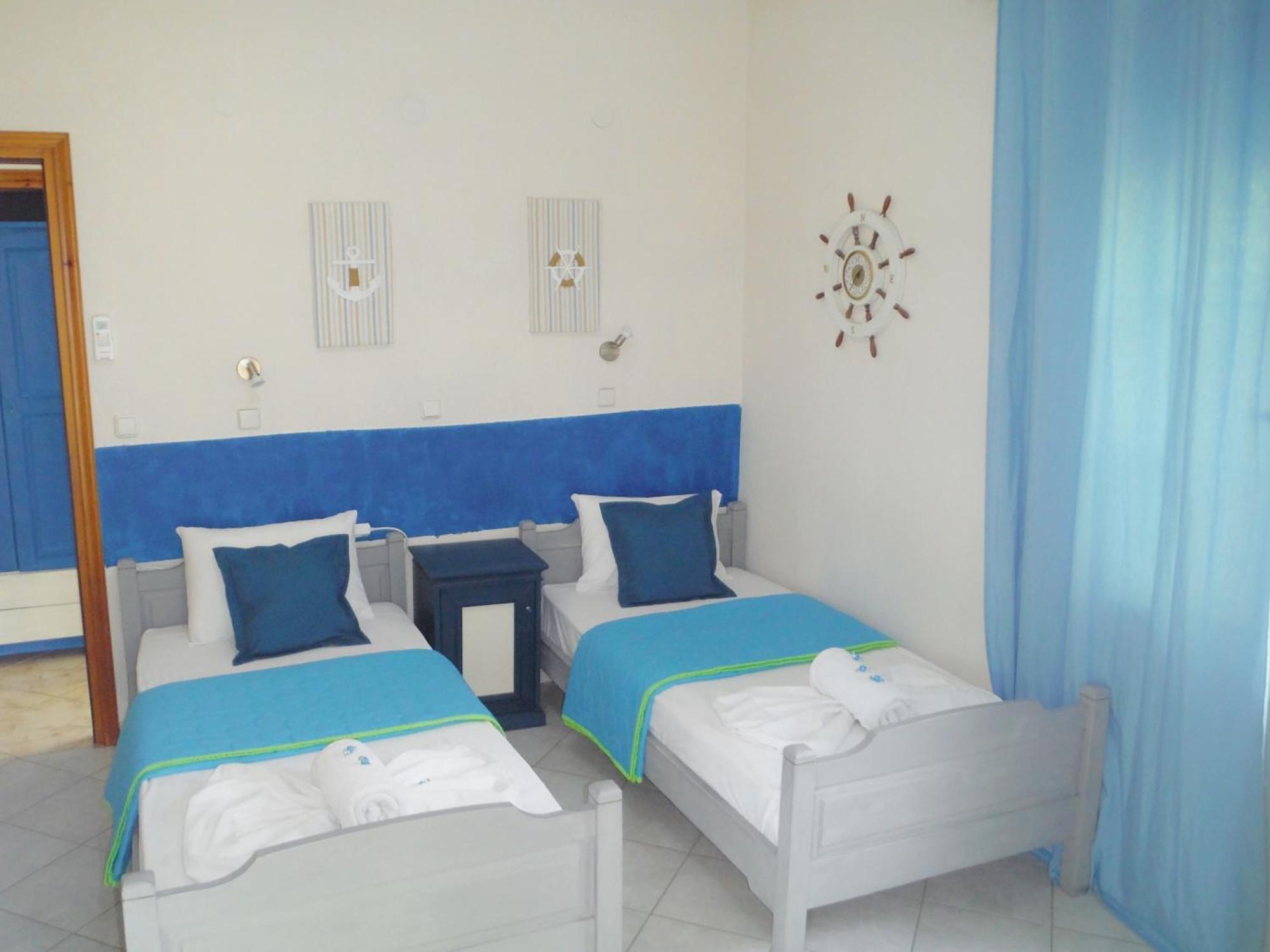 Port Rooms Limenas  Exterior photo